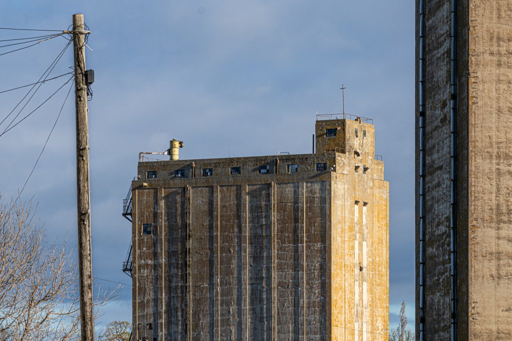 A concrete silo at Sharpness Docks