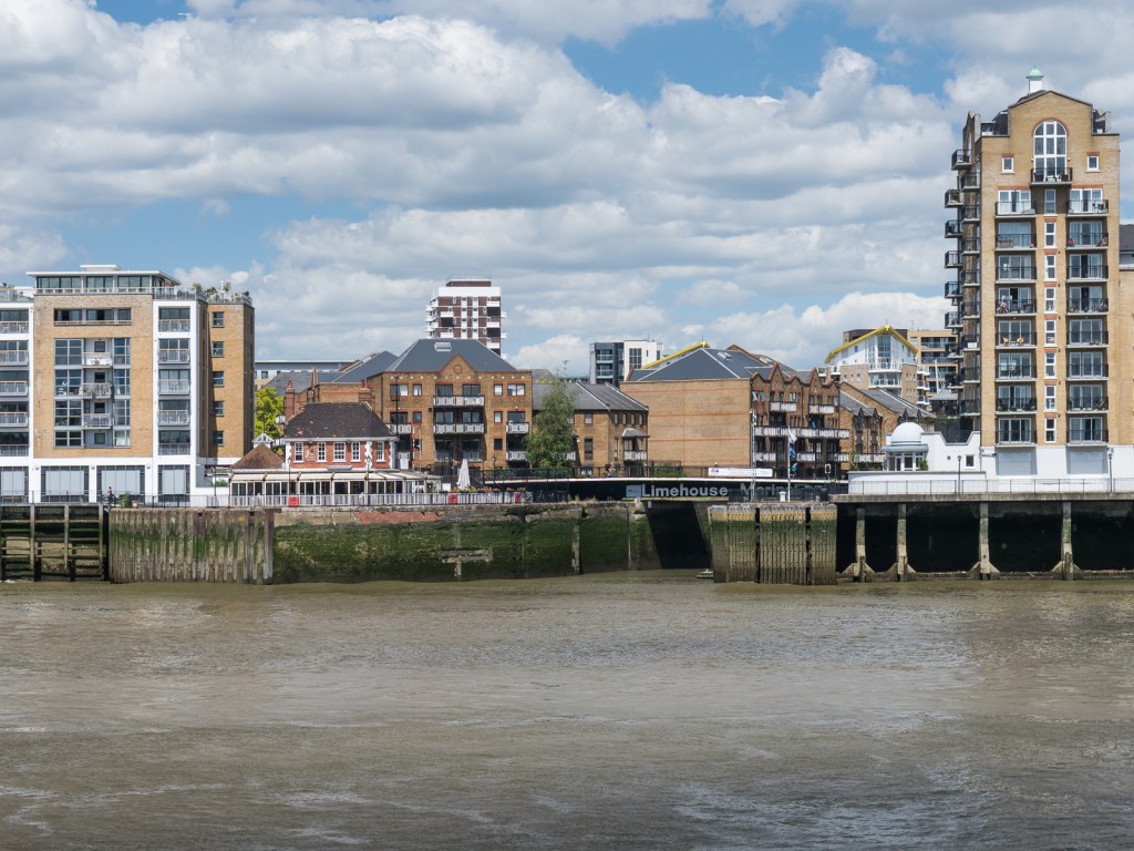 Entrance to Limehouse Basin